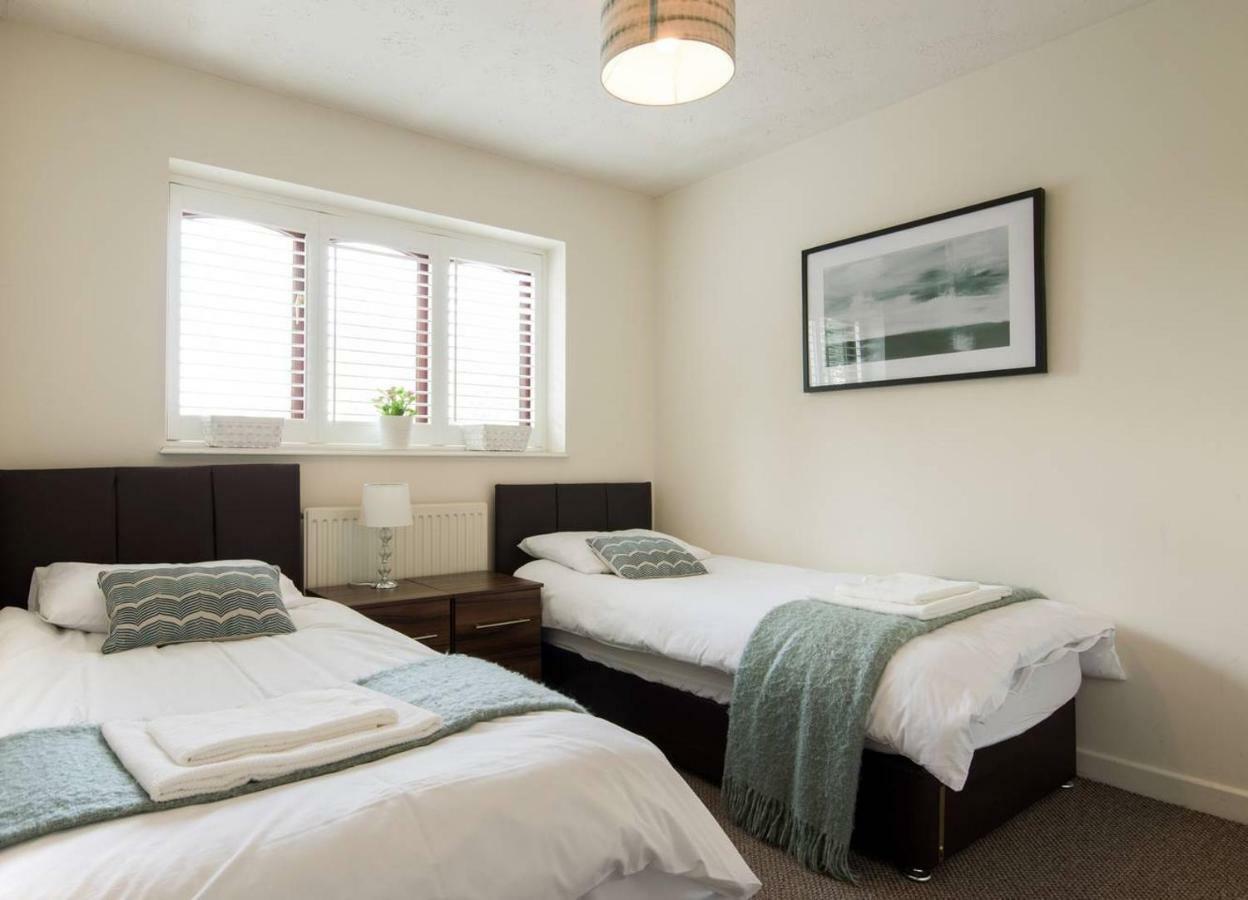 Spacious House, Sleeps 7 People Reading Eksteriør billede