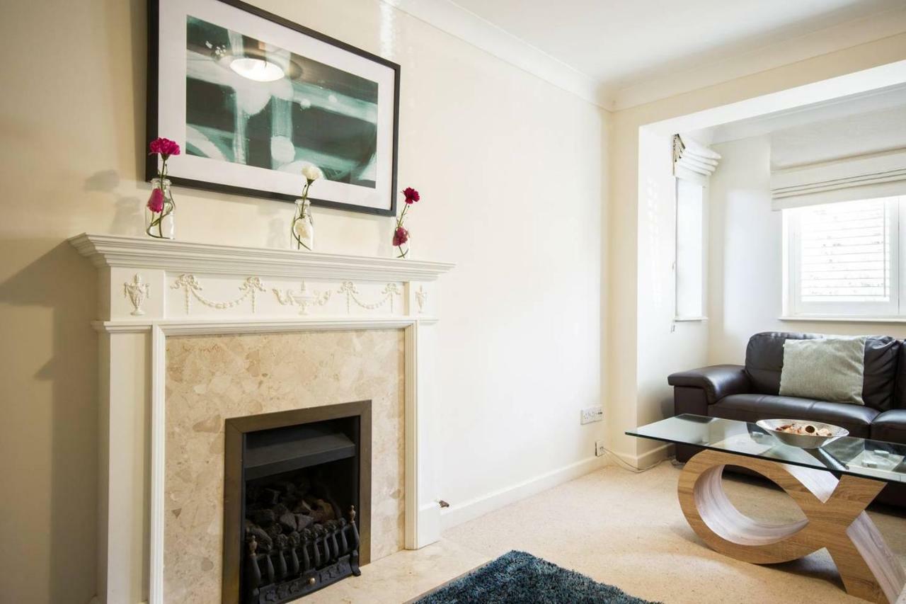 Spacious House, Sleeps 7 People Reading Eksteriør billede